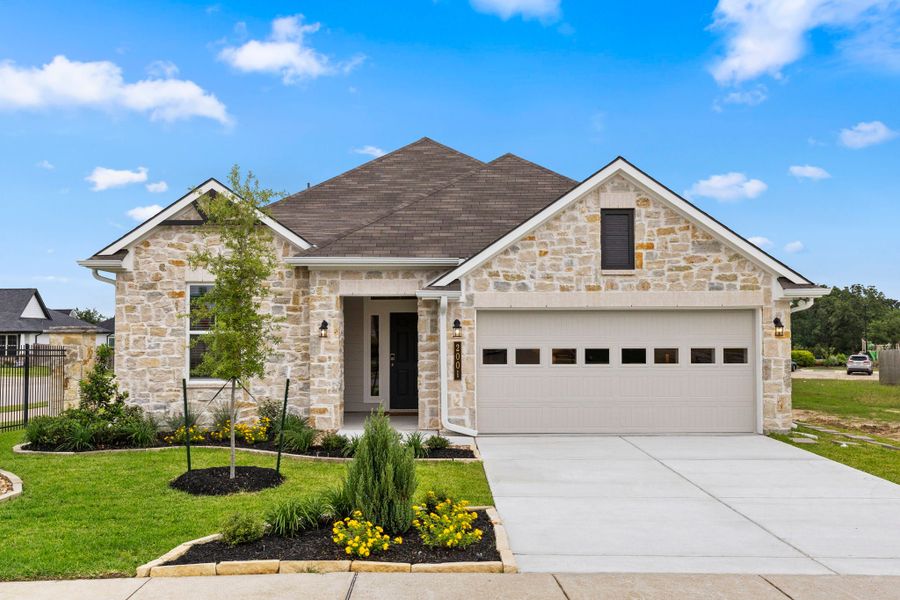 Front exterior of a home in the Edgewater community, located in Bryan, TX (Image 4).