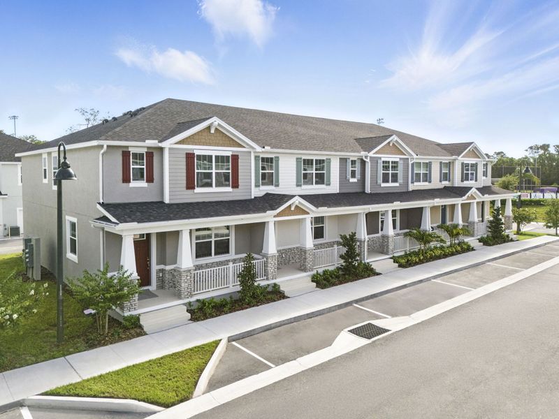 Front exterior of a home in the Hickory Grove community, located in Winter Springs, FL (Image 13).