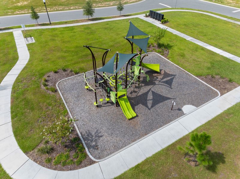 Community amenity available to residents of Acuera Estates in Apopka (Image 2).