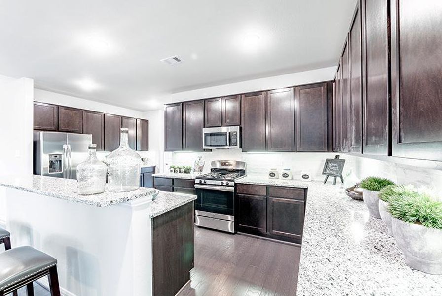 Image 11 of the Lynnwood community in Baytown, TX.