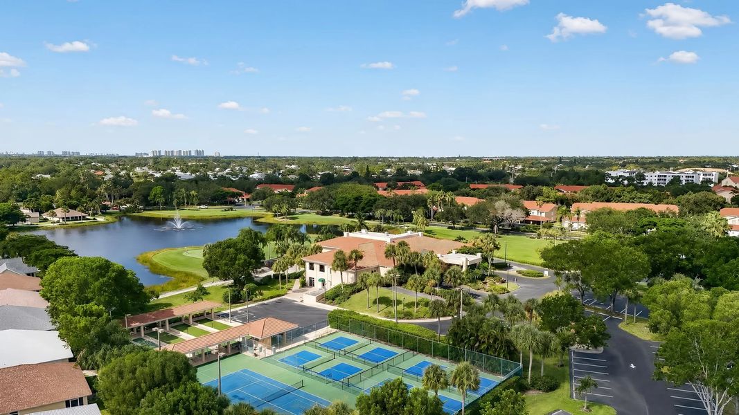 Alternate aerial of pickleball courts