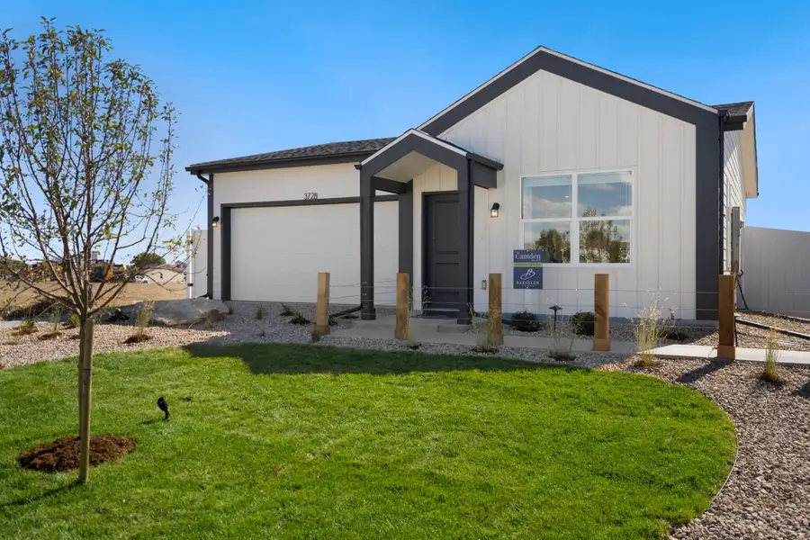 511 Camden-3728 Lake Clark St Model Exterior