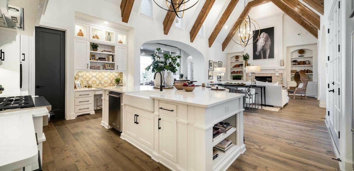 Image 10 of the Edgestone at Legacy 90s community in Frisco, TX.