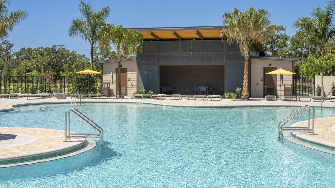 Community amenity available to residents of Oakfield Lakes in Parrish (Image 18).