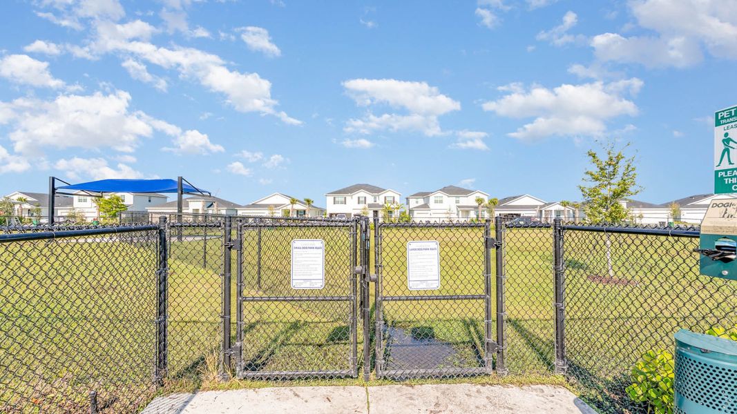 Community amenity available to residents of Central Park Townhomes in Port St. Lucie (Image 20).