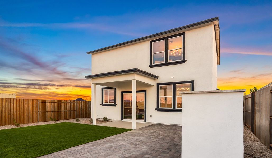 Exterior details of a home in Redford Estates, Tucson (Image 4).