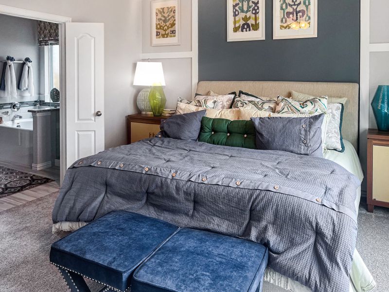 Furnished interior in a model home at Kendall Lakes in Alvin (Image 11). Furnished interior in a model home at Kendall Lakes in Alvin (Image 11).