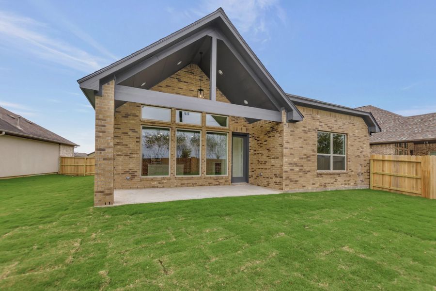 Front exterior of a home in the Veranda 55’s Patio Series community, located in Richmond, TX (Image 3).