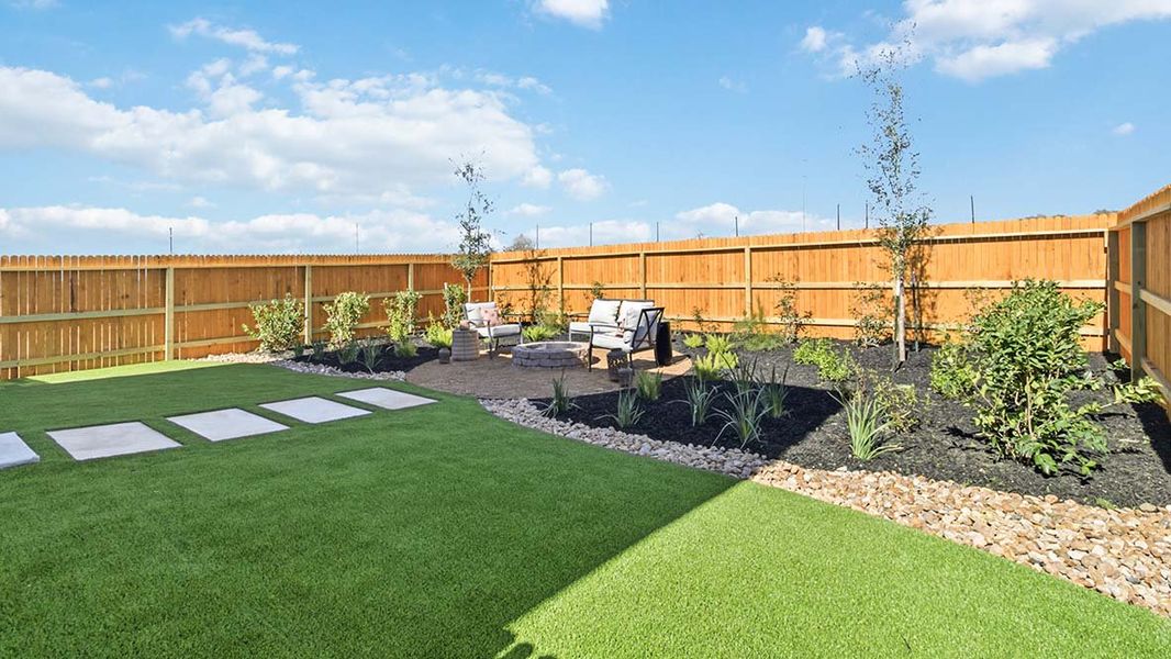 Exterior details of a home in Hickory Ridge, Elmendorf (Image 9).