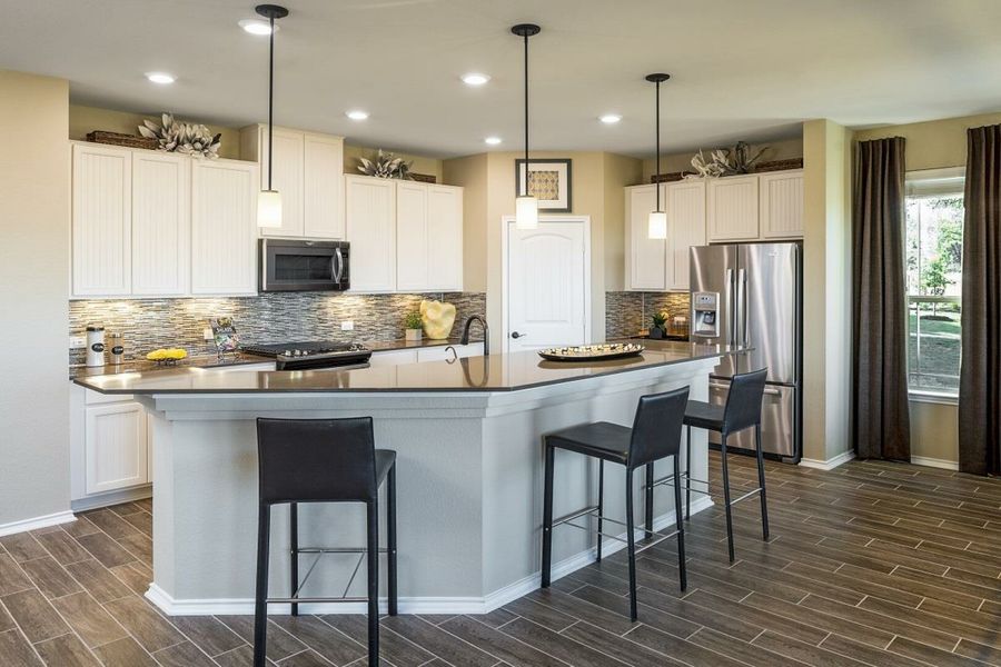 Image 7 of the Mason Hills - The Lakes Hallmark Collection community in Leander, TX.