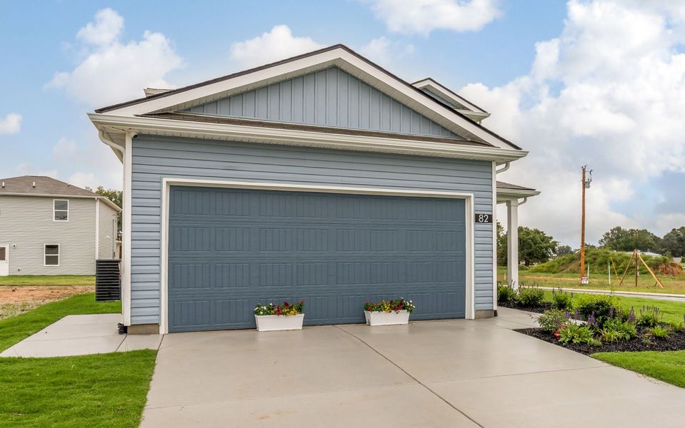 Front exterior of a home in the Stonehenge community, located in Manchester, TN (Image 8).
