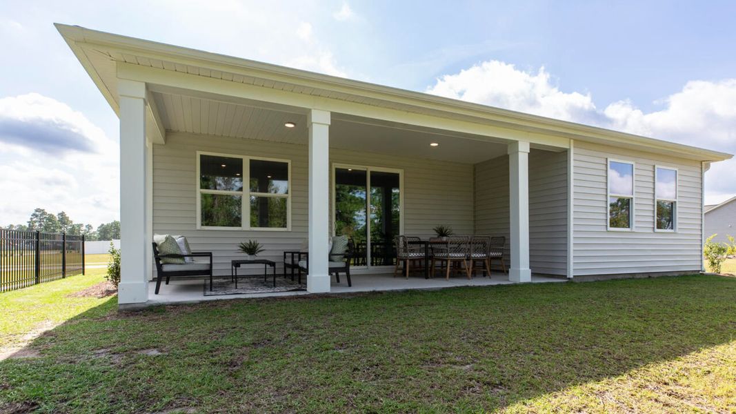Exterior details of a home in Grayson Park, Leland (Image 12).