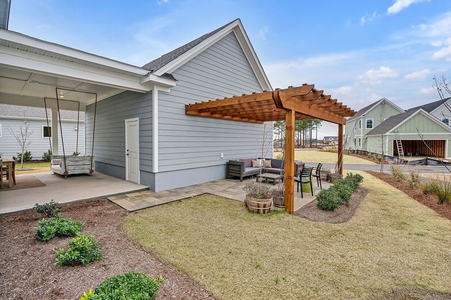 Exterior details of a home in Vineyard Lakes, Johns Island (Image 7).