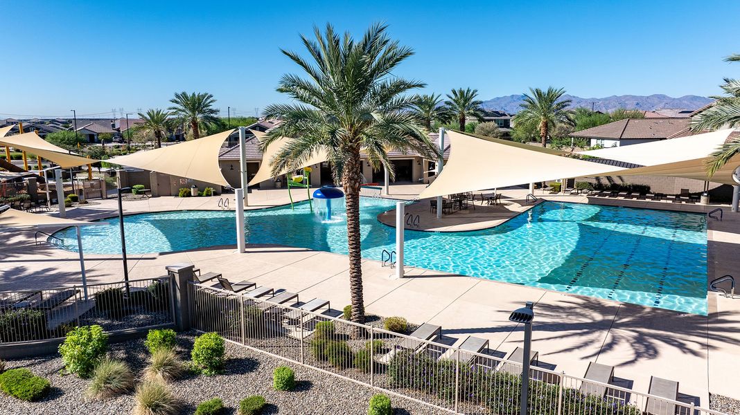 Community amenity available to residents of Escalante in Surprise (Image 11).