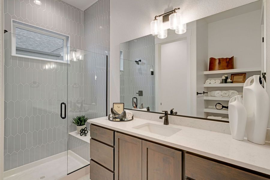 Kinston Centerra,80538 Kinston Centerra,80538