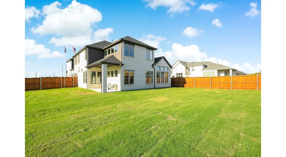 Image 15 of the Northwood Manor community in Frisco, TX. Image 15 of the Northwood Manor community in Frisco, TX.