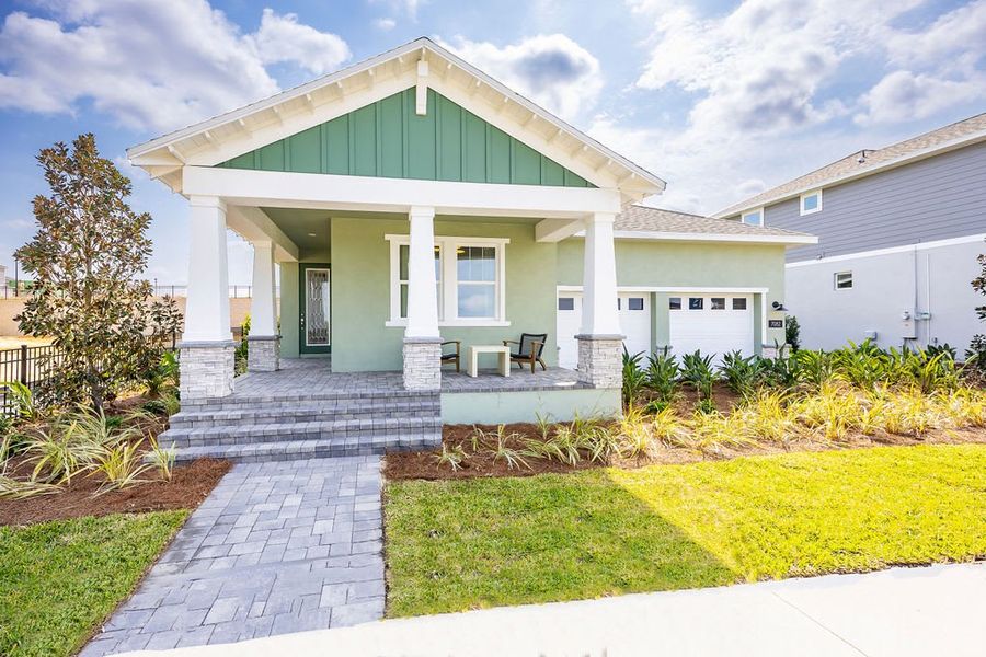 Front exterior of a home in the Cypress Bluff community, located in Groveland, FL (Image 3).