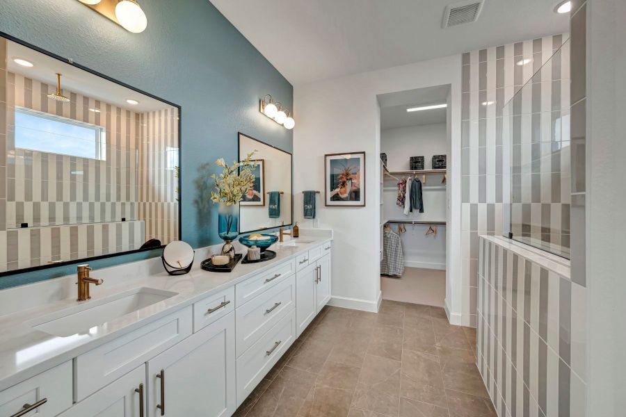 Furnished interior in a model home at Sienna 40' Homesites in Missouri City (Image 22).