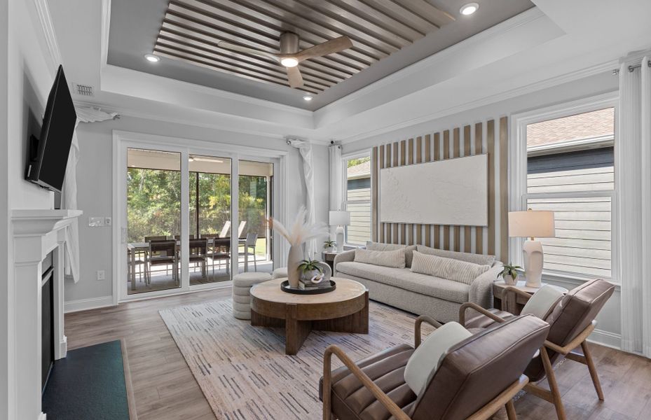 Gorgeous Light-Filled Gathering Rooms