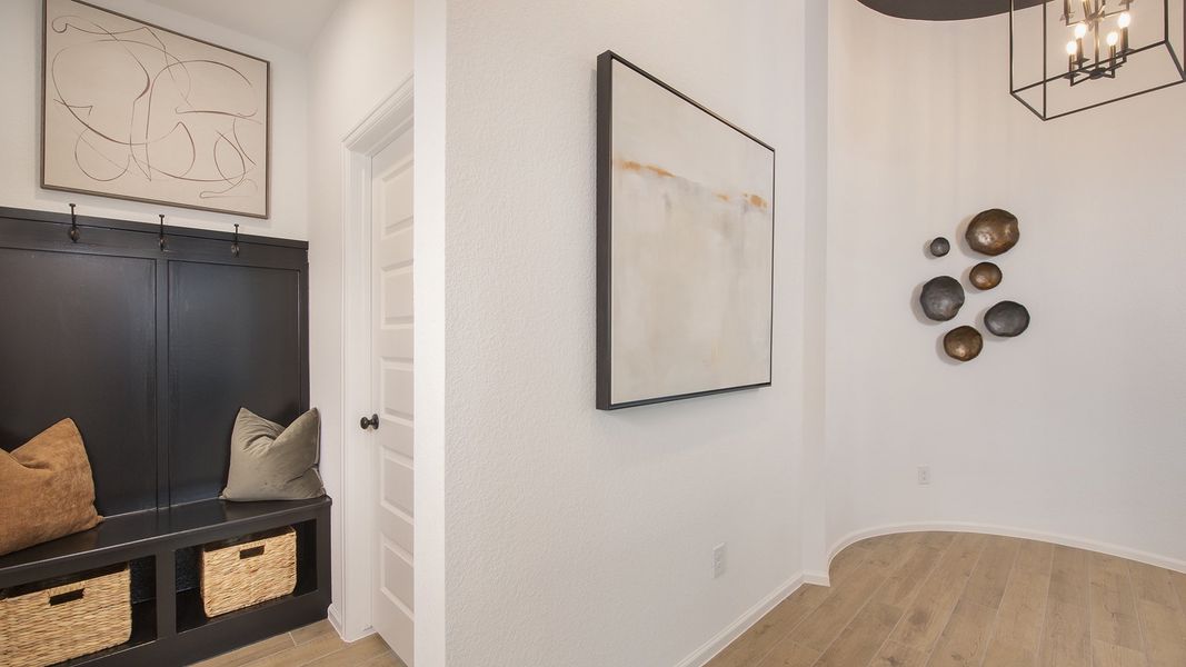 Furnished interior in a model home at Austin Point 40' in Richmond (Image 7).