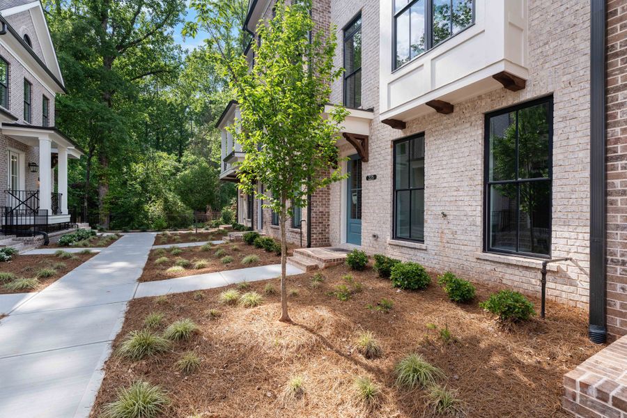 Exterior details of a home in Byers Park, Alpharetta (Image 27).