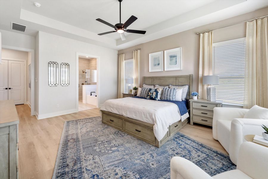 Furnished interior in a model home at Creekview Addition in Van Alstyne (Image 29). Furnished interior in a model home at Creekview Addition in Van Alstyne (Image 29).