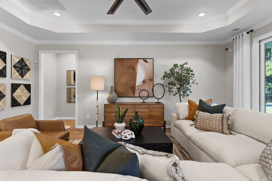 Furnished interior in a model home at Goose Marsh in Bolivia (Image 25).