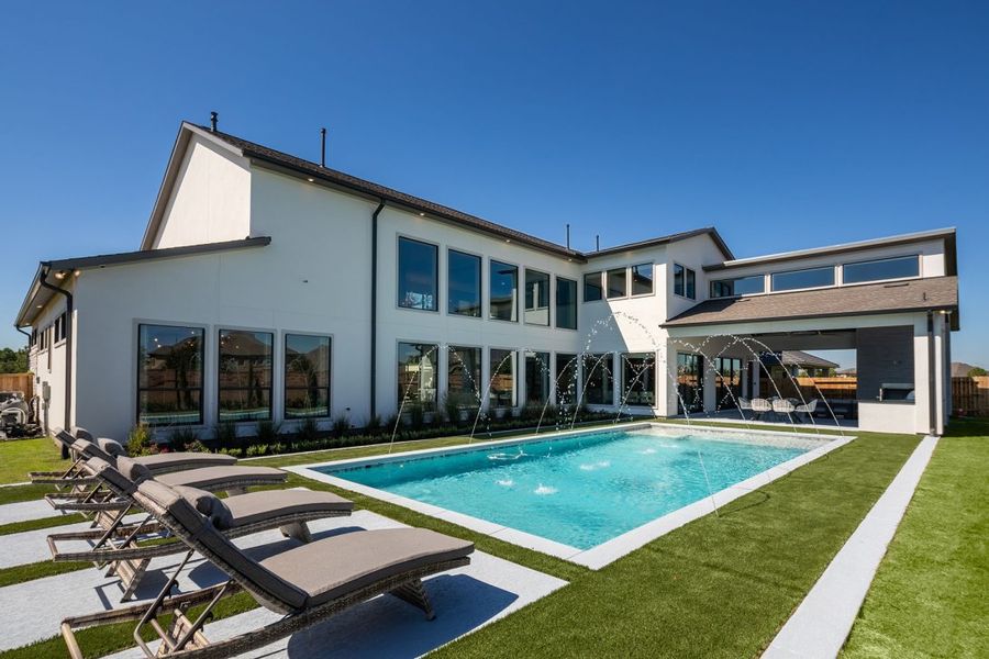 Exterior details of a home in Twinwood, Simonton (Image 3).