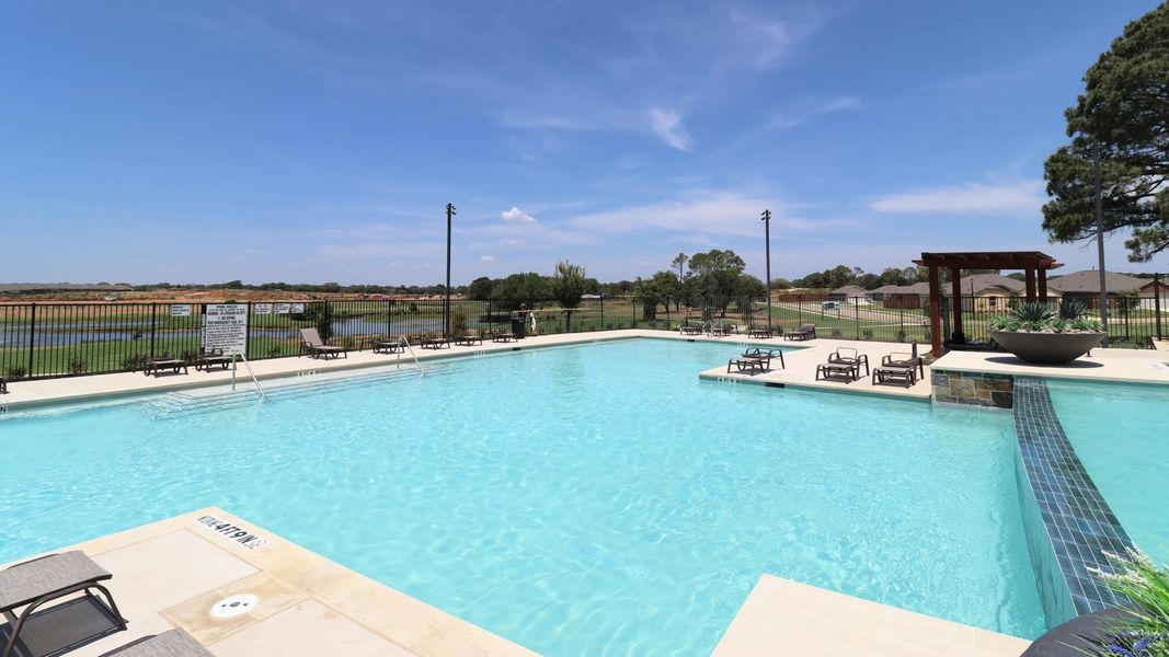 Community amenity available to residents of Highpointe Ranch: Majors in Aubrey (Image 14).