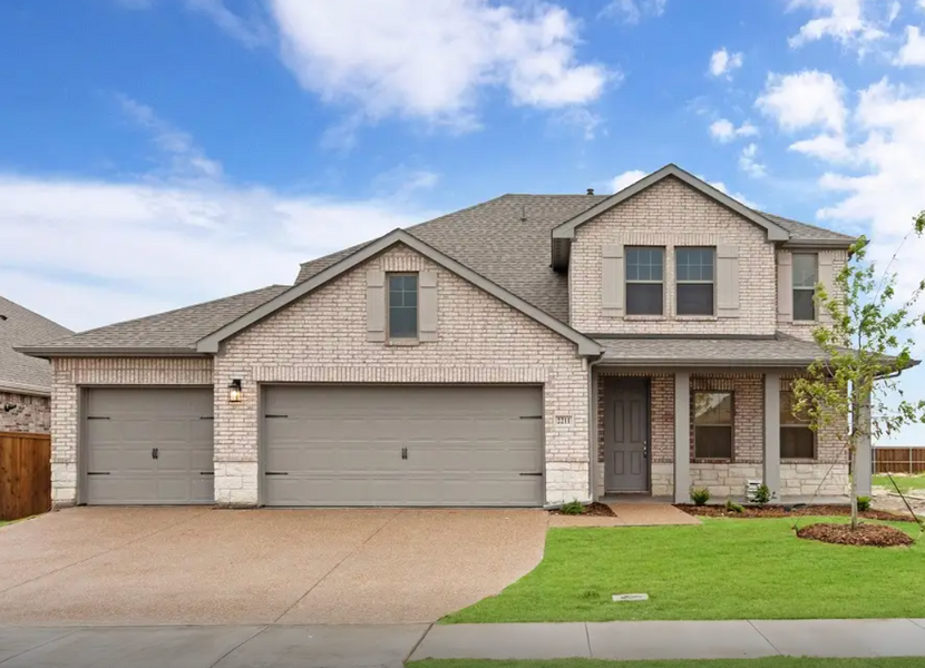 Front exterior of a home in the Willow Springs 80's community, located in Fort Worth, TX (Image 11).