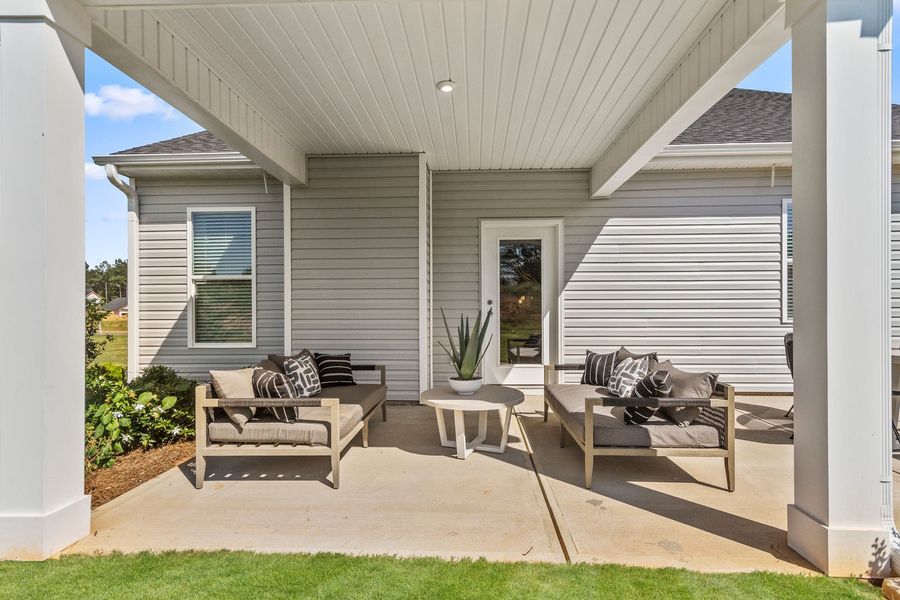 Optional Covered Patios for Outdoor living Optional Covered Patios for Outdoor living