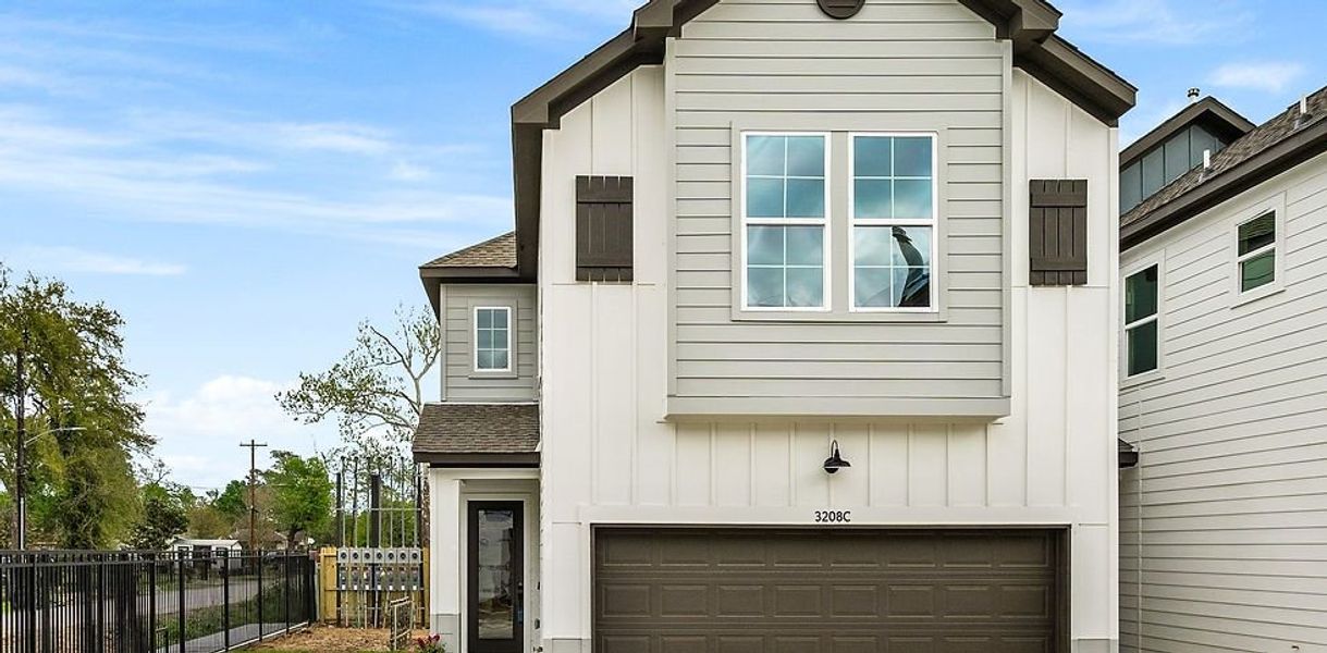 Views at Curry Street,77093