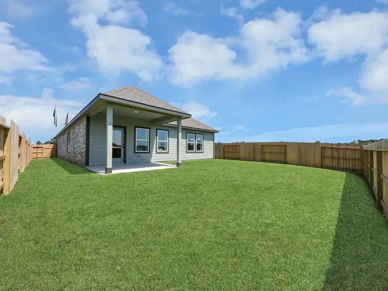 Exterior details of a home in Enclave at Newport, Crosby (Image 6).