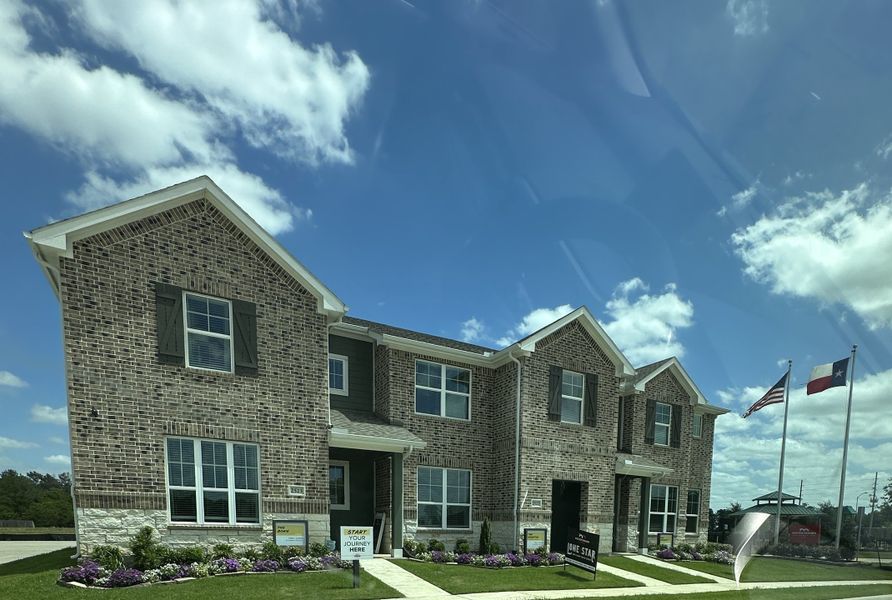 A charming brick townhome with landscaped yard in Seven Oaks Townhomes by HistoryMaker Homes (Tomball, TX). A charming brick townhome with landscaped yard in Seven Oaks Townhomes by HistoryMaker Homes (Tomball, TX).