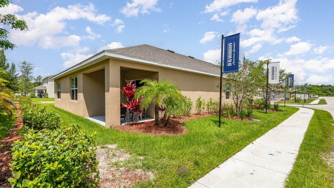 Exterior details of a home in Morningside, Fort Pierce (Image 20).