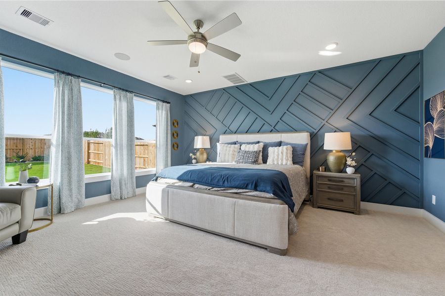 Furnished interior in a model home at Wildrye in Waller (Image 44).