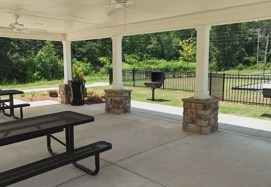 Exterior details of a home in Casteel, Bethlehem (Image 6).