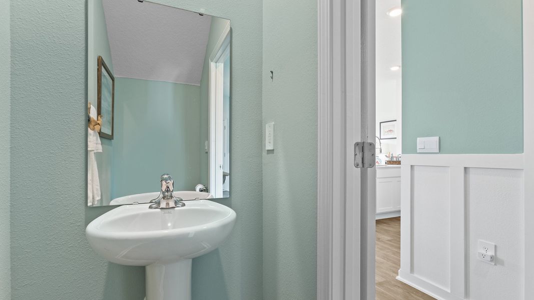 Furnished interior in a model home at The Landing in Middleburg (Image 25).