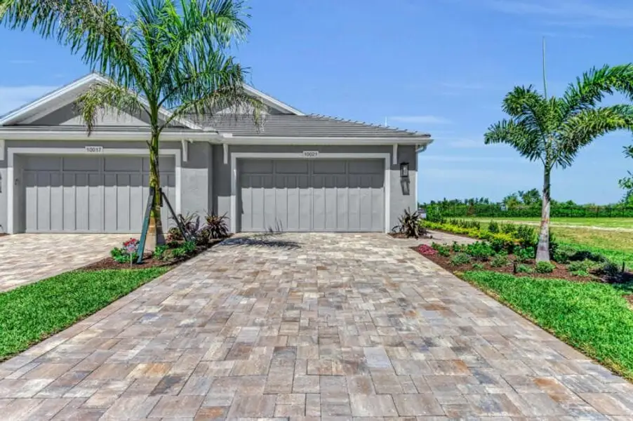 Front exterior of a home in the The Laurels community, located in Parrish, FL (Image 4).