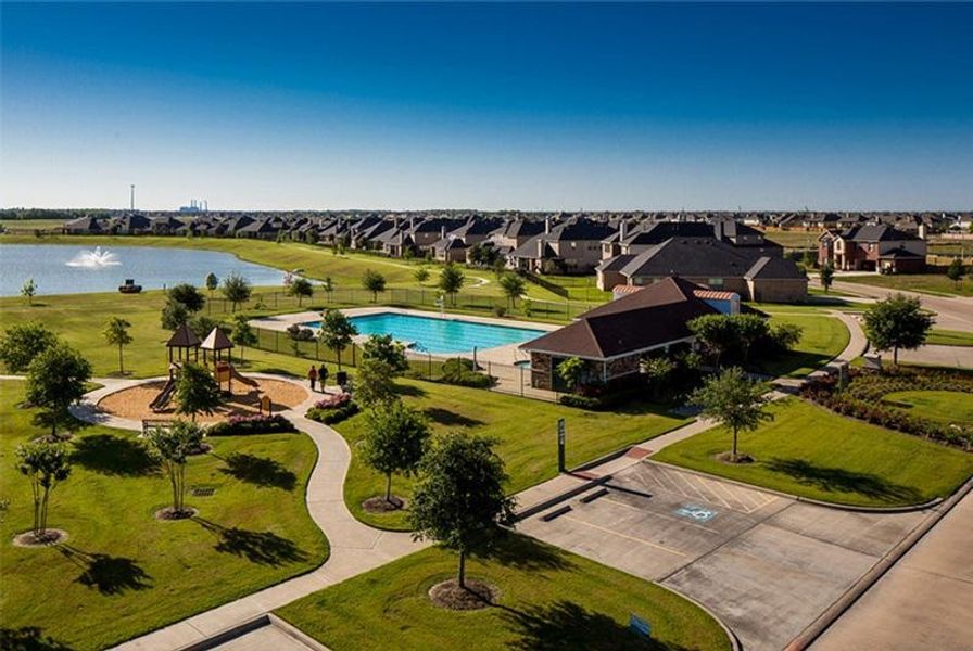 Image 13 of the Summer Lakes & Summer Park community in Richmond, TX. Image 13 of the Summer Lakes & Summer Park community in Richmond, TX.