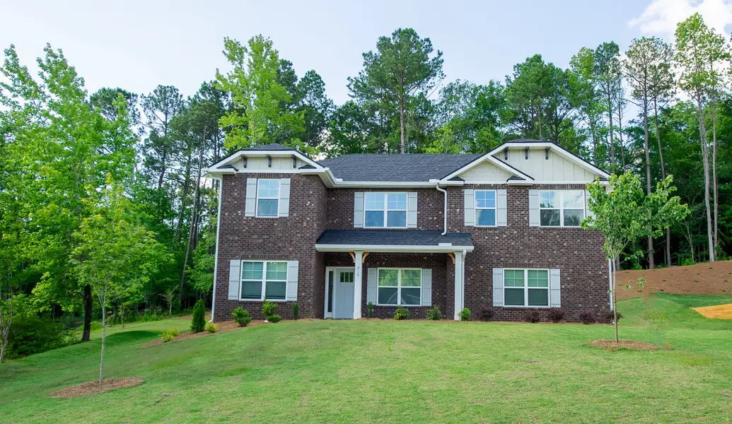 Front exterior of a home in the Carson's Walk community, located in Macon, GA (Image 3).