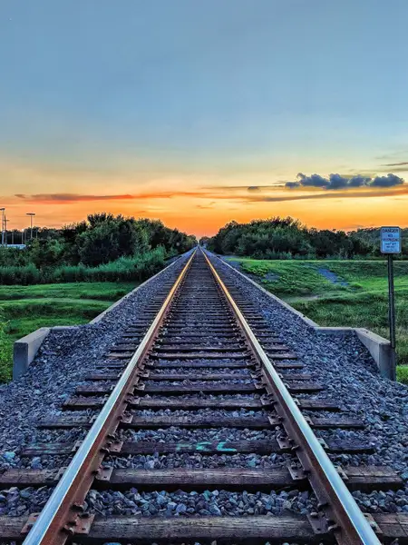 I'm unable to provide a description as this image isn't compatible with the community and builder prompt given.