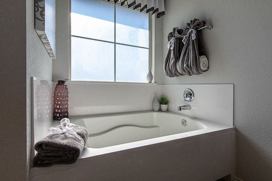 Furnished interior in a model home at Creekside Hills in Copperas Cove (Image 13).