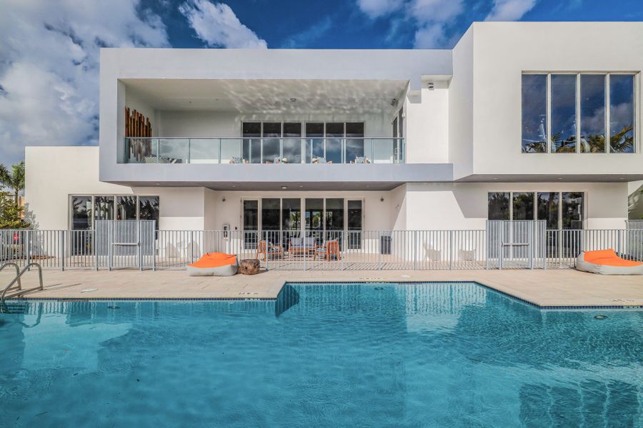 Exterior details of a home in Vesta at Neovita Doral, Doral (Image 3).