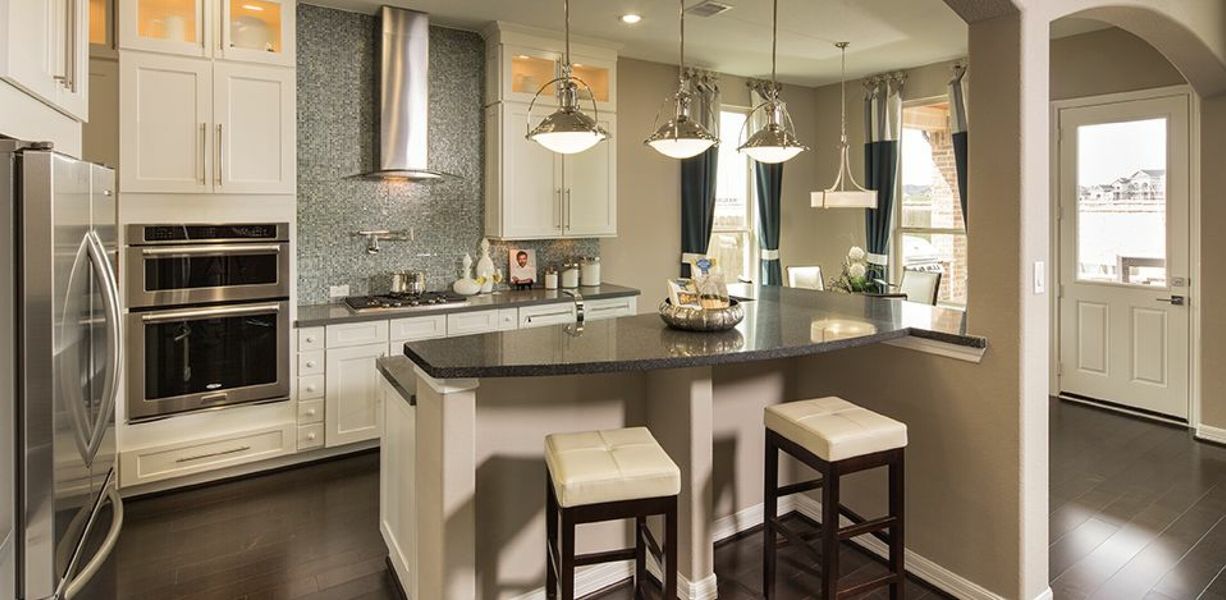 Image 44 of the Lakes of Bella Terra West community in Richmond, TX.