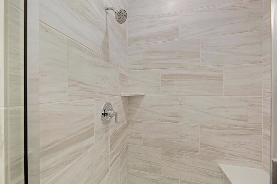 Image 92 of the Legends Crossing - Bungalows community in Irving, TX.