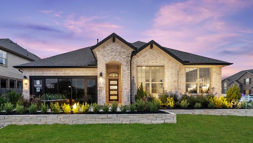 Front exterior of a home in the Westwood community, located in League City, TX (Image 4).