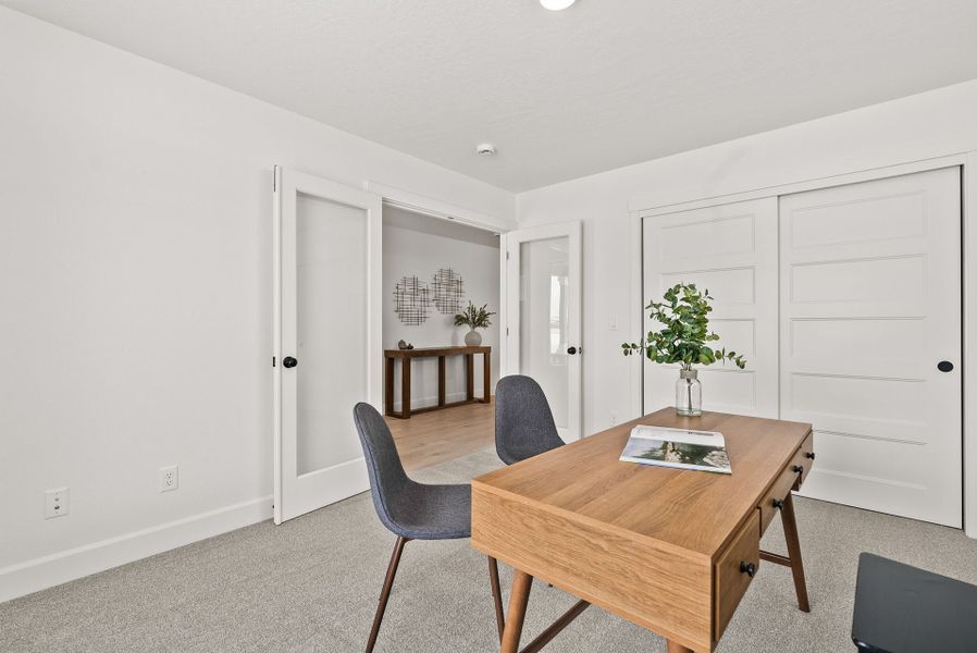 Furnished interior in a model home at Willowbrook in Madras (Image 26).