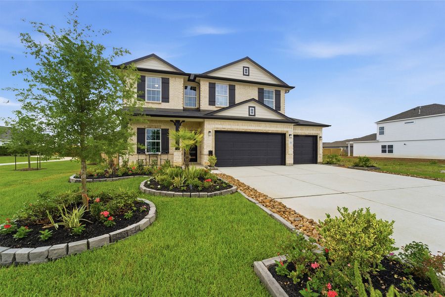 Front exterior of a home in the Trails at Woodhaven Lakes community, located in La Marque, TX (Image 10).