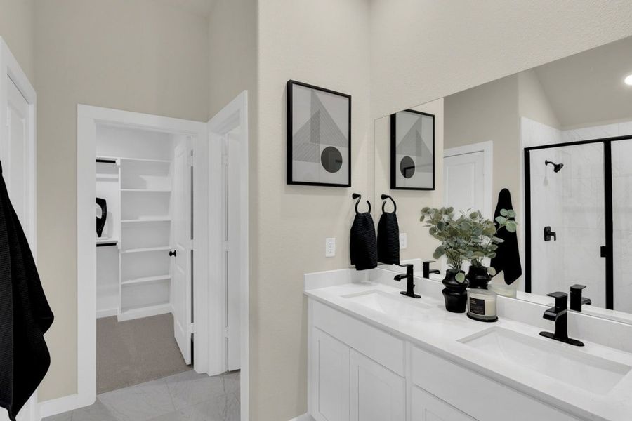 Furnished interior in a model home at Freeman Farm in Kaufman (Image 29).